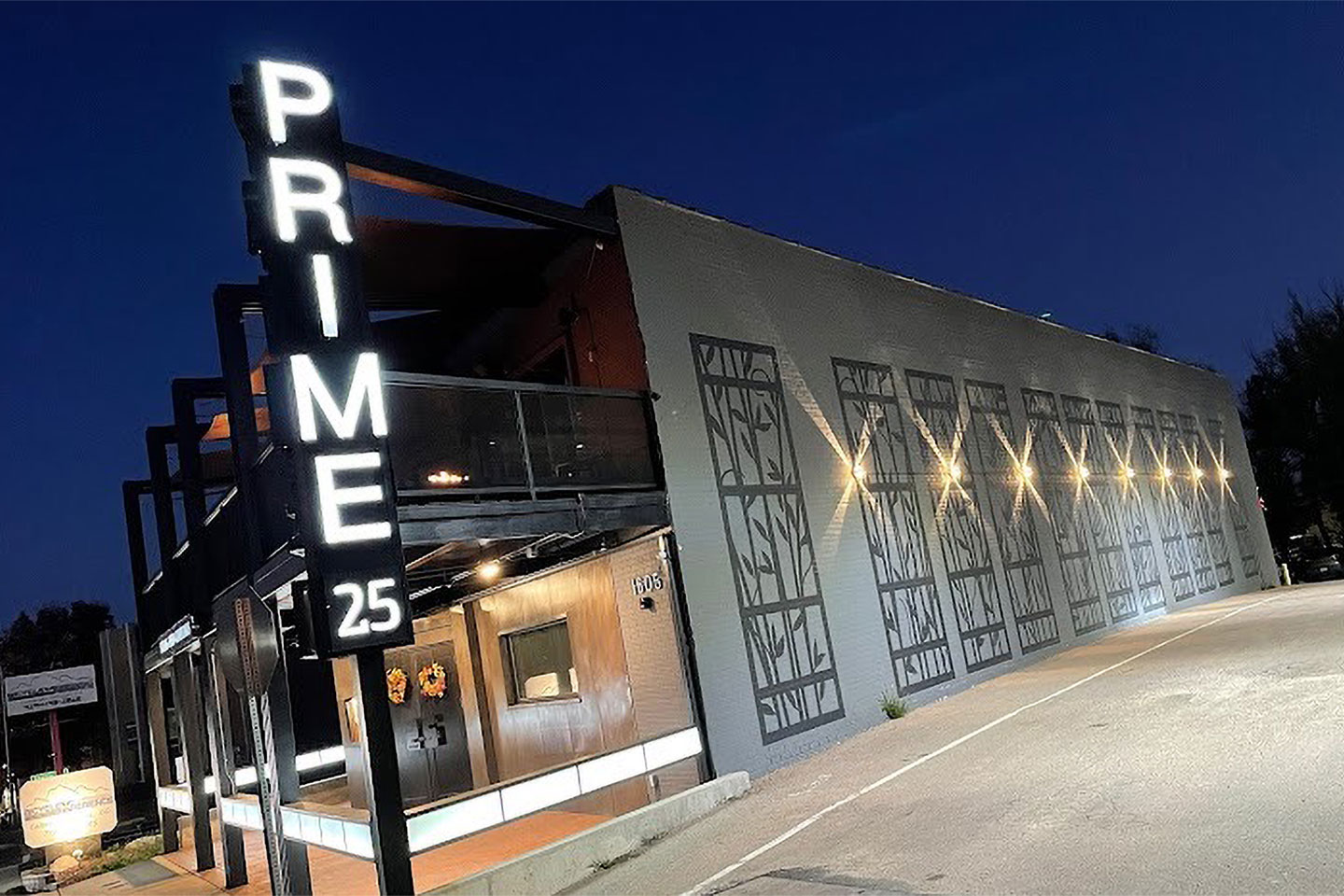 Everyone has heard of the new modern classic steakhouse Prime 25 in Colorado Springs. Prime 25 is the perfect restaurant to celebrate special occasions, including birthdays, weddings, anniversaries and other special events. https://www.prime25.com